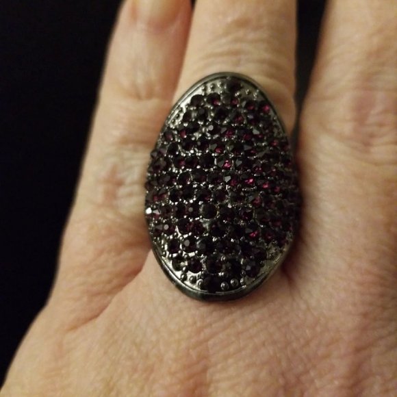 Ring - Picture 2 of 5